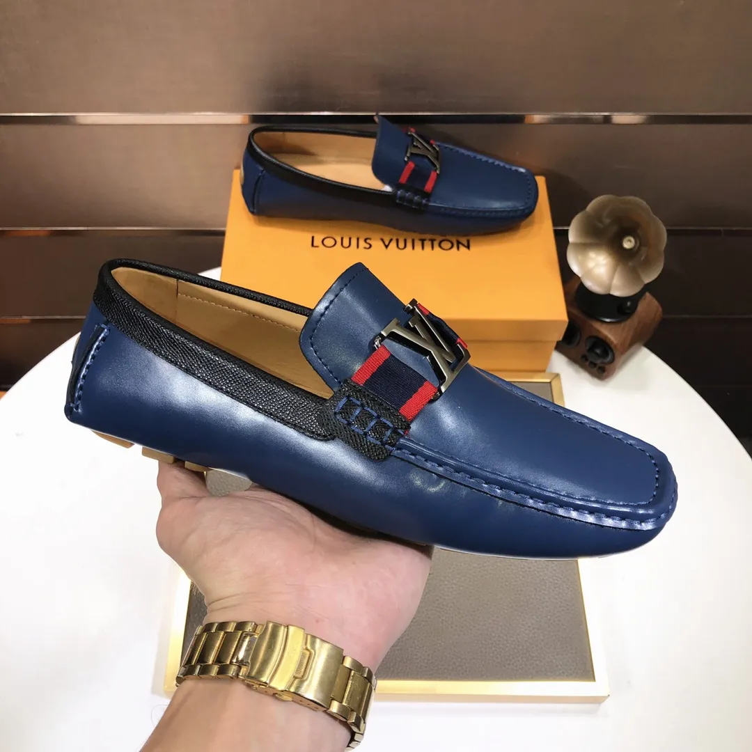 Men's men's shoes 💰420💰 [LV Doudou shoes] (water-dyed cowhide lining) new model is on the market, available on the official website. The new Doudou shoes are processed into single-color materials, and the uppers are made of imported cowhide material. The body of the shoe is fully hemmed with mark thread, and is lined with imported original cowhide leather. The elegant shoe shape is super suitable for all-matching, and the size is 38-44.